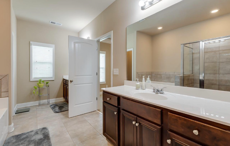 426 Woodbark Ct - Photo 7 of 20