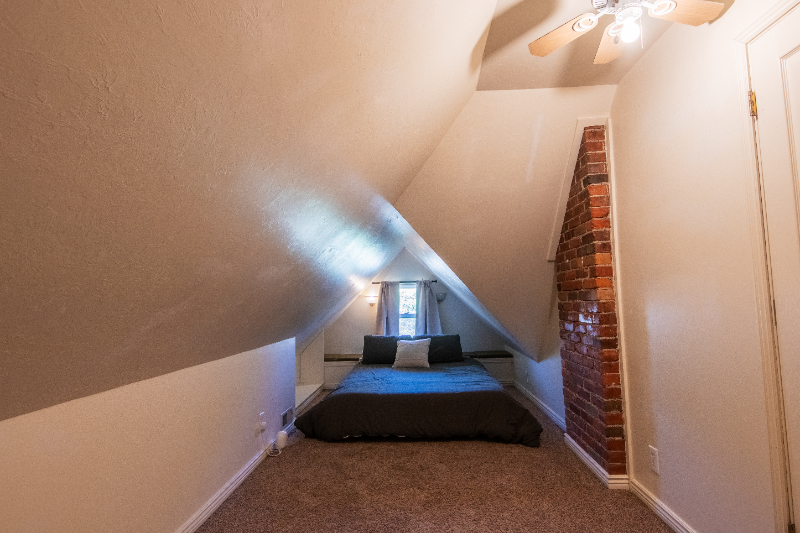 1748 S St - Photo 2 of 19