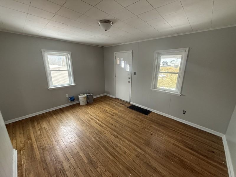 127 May St #B - Photo 2 of 9