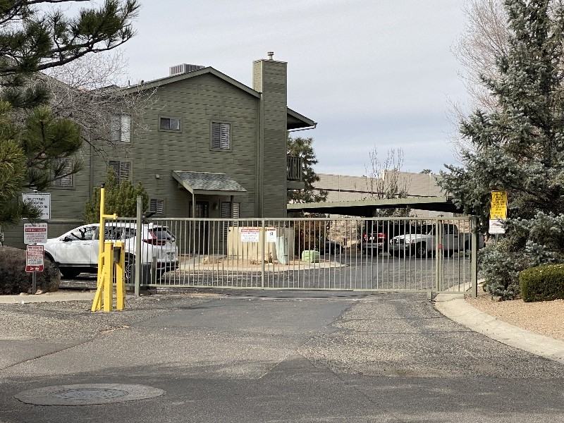 1135 Boulder Park Ave - Photo 4 of 14