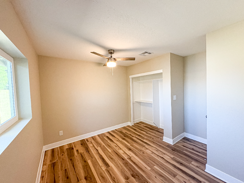 1530 W 4th Pl - Photo 7 of 20