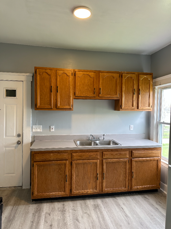 1338 Lakeview Rd #DOWN - Photo 7 of 8