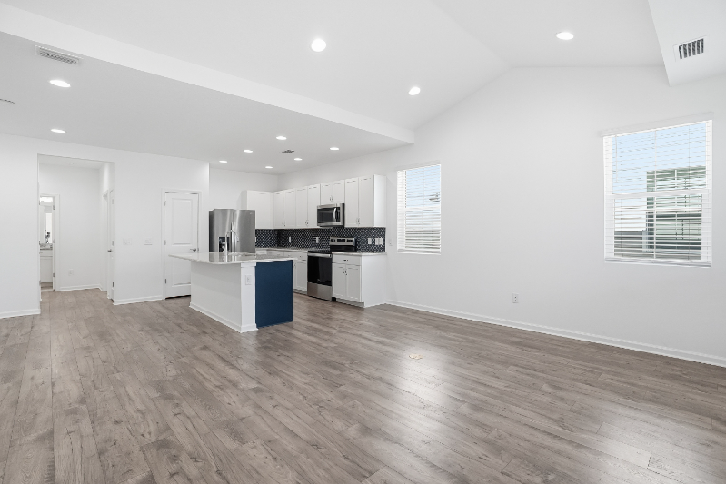 8632 Tropics Ave - Photo 4 of 24