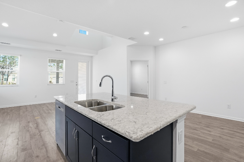 8632 Tropics Ave - Photo 5 of 24