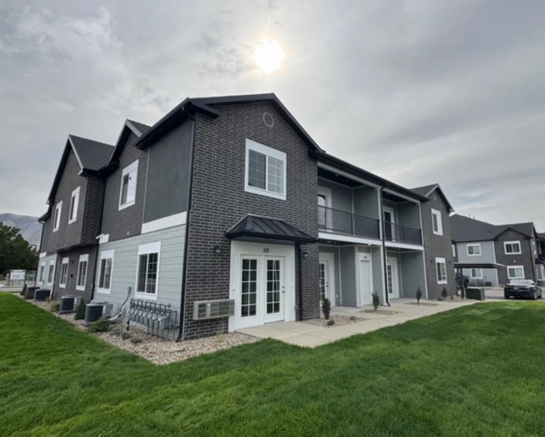 1593 Nw #204 - Photo 4 of 19