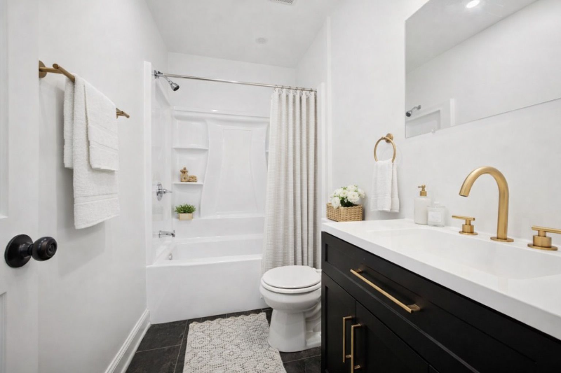 236 W Harvey St #2 - Photo 4 of 13