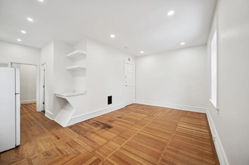 236 W Harvey St #2 - Photo 6 of 13