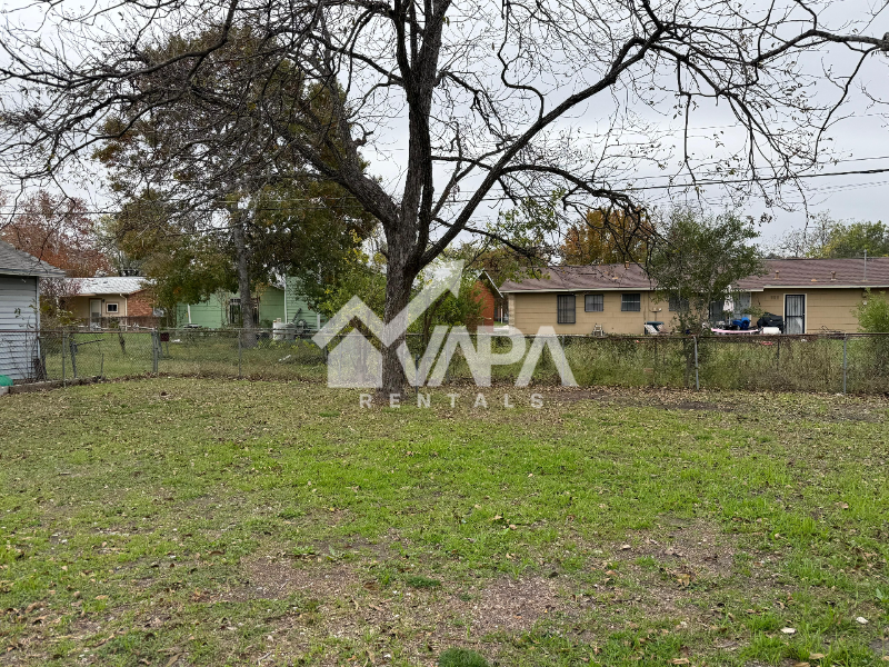 4938 Bernardo Way - Photo 3 of 18