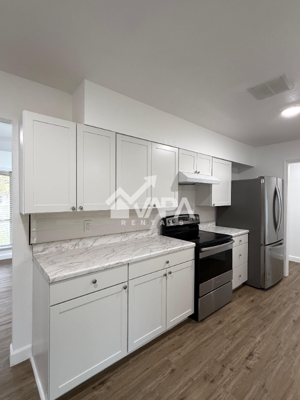 4938 Bernardo Way - Photo 6 of 18