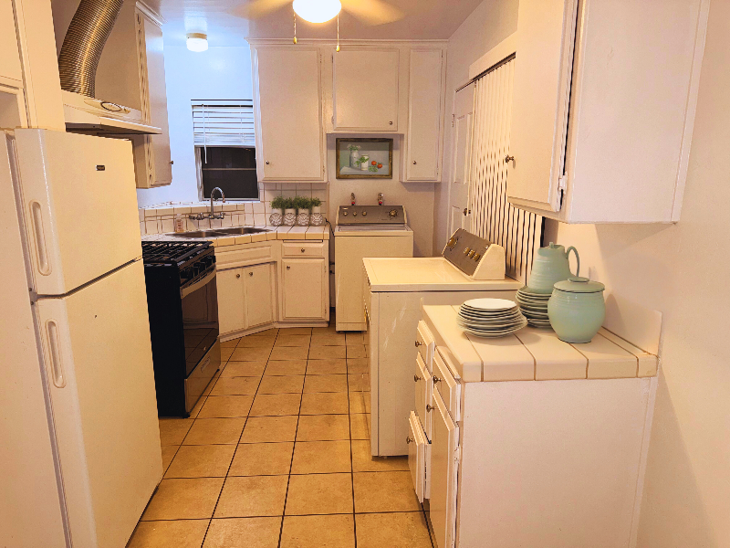 843 W Walnut Ave #B - Photo 7 of 14