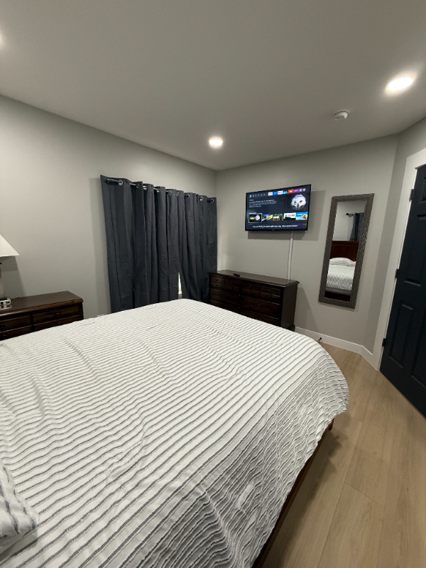 2327 Jackson St #1 - Photo 5 of 19