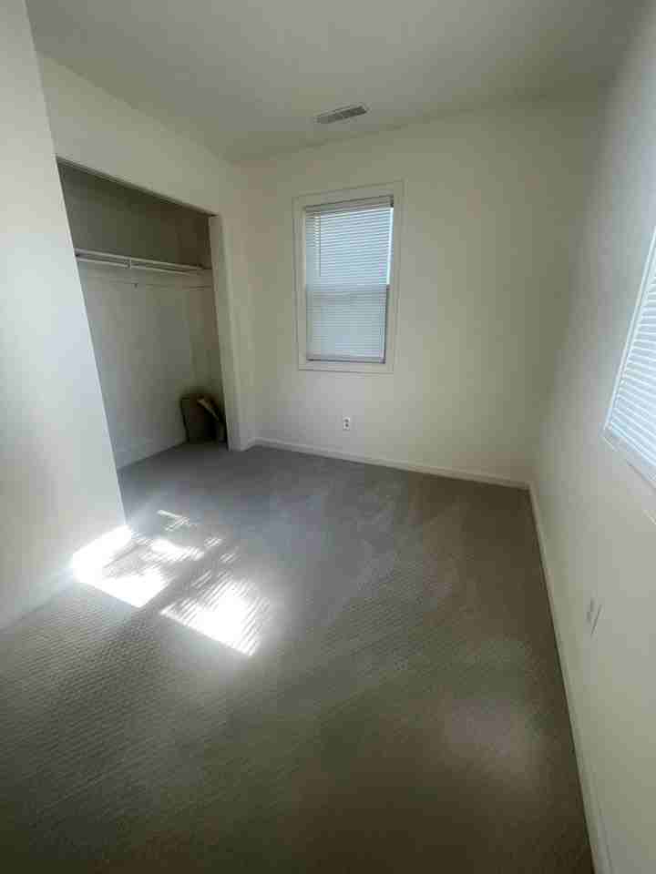 1737 Morton St - Photo 5 of 6