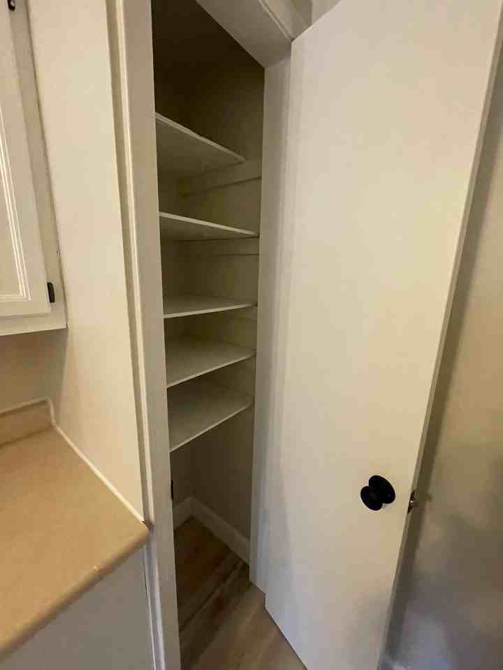 185 N Main St #6 - Photo 5 of 8