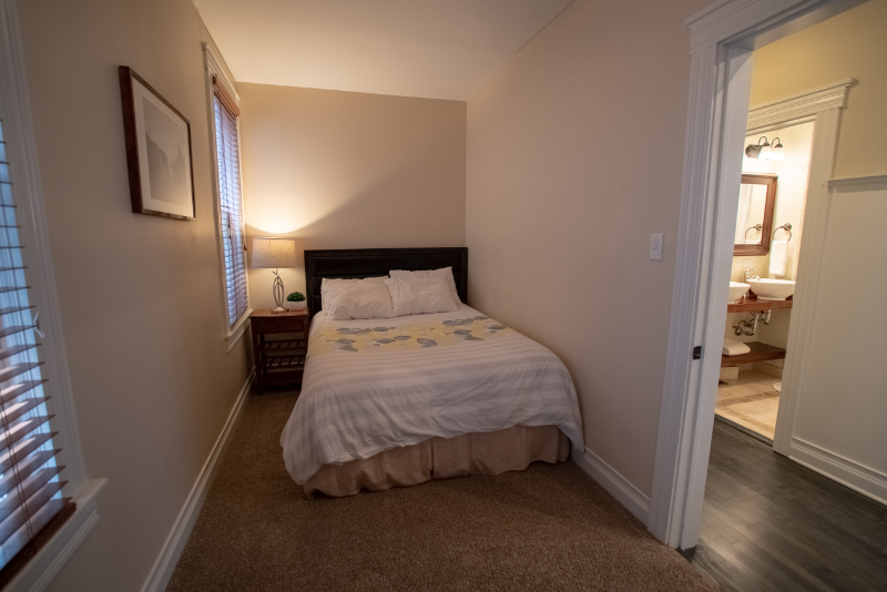 3238 N Hoyne Ave #1 - Photo 4 of 14