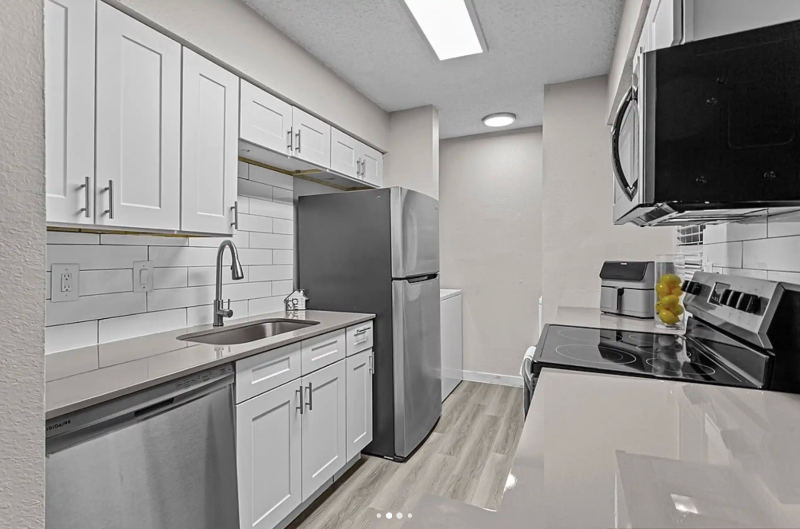 6776 Westcreek Dr #1314 - Photo 7 of 14