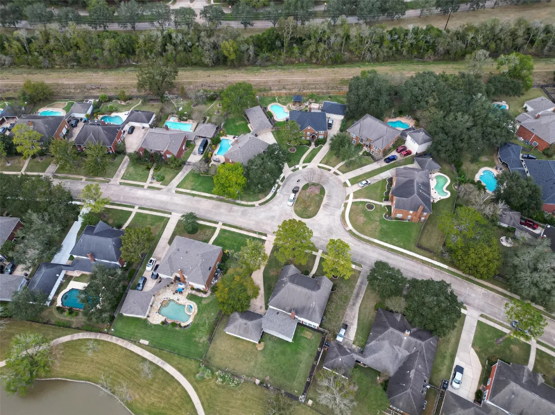 4019 Saint Michaels Ct - Photo 4 of 20