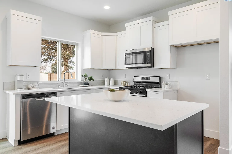 1008 S Underwood Pl #110 - Photo 5 of 11