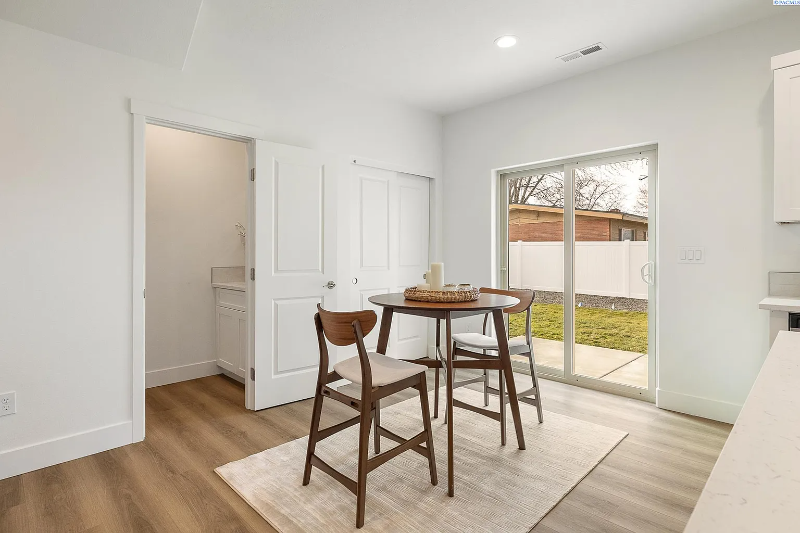 1008 S Underwood Pl #110 - Photo 7 of 11