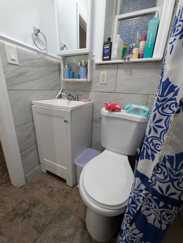 217 John St - Photo 6 of 8