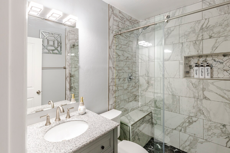 6129 Wolff St - Photo 3 of 19