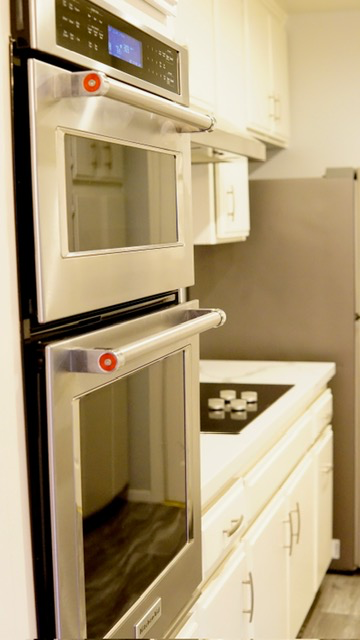 4521 Colbath Ave #103 - Photo 7 of 18