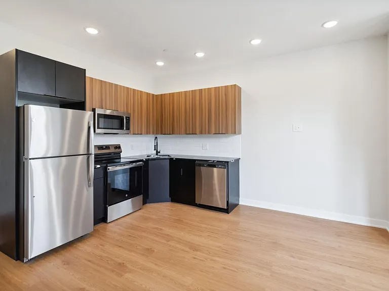 4147 W Girard Ave #1