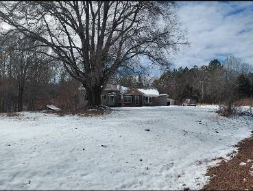 134 River Rd - Photo 2 of 17