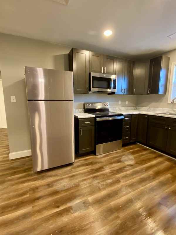 22035 Spidel Way - Photo 2 of 11