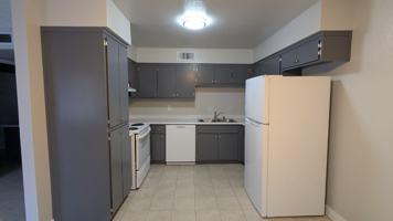featured image of 815 N Peach Ave #211
