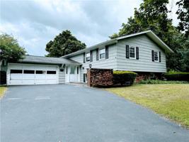 featured image of 262 Jamestown Ter