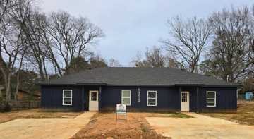 featured image of 1215 Fairway Dr #101