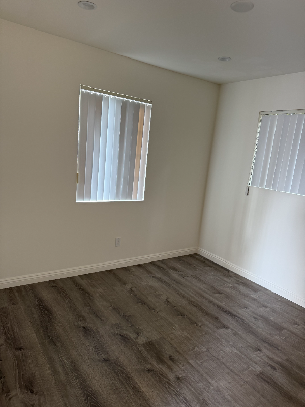 154 S Grand Oaks Ave - Photo 5 of 12