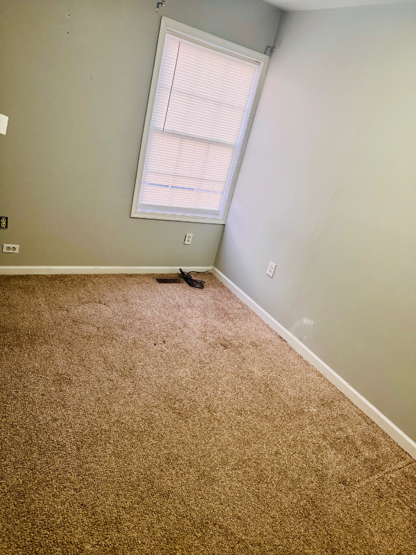 140 Woodland Rd - Photo 6 of 8