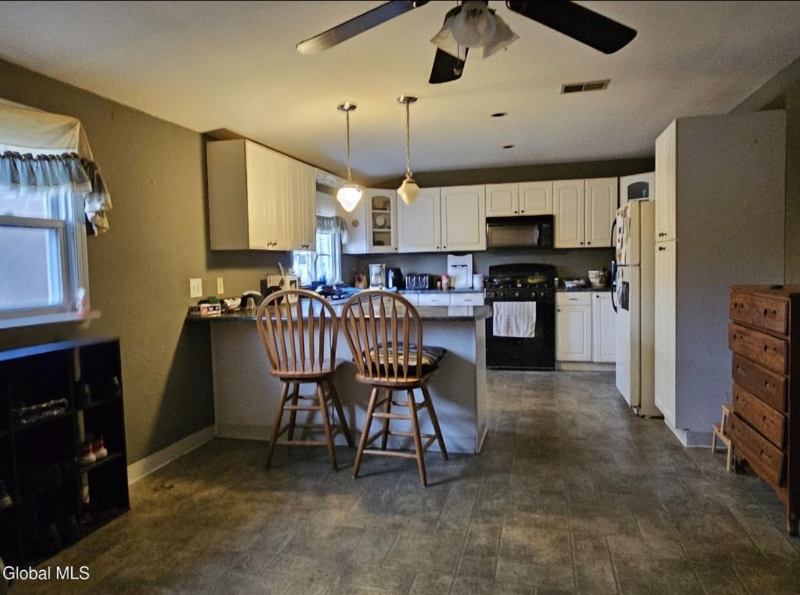 3 9th St #2 - Photo 2 of 9