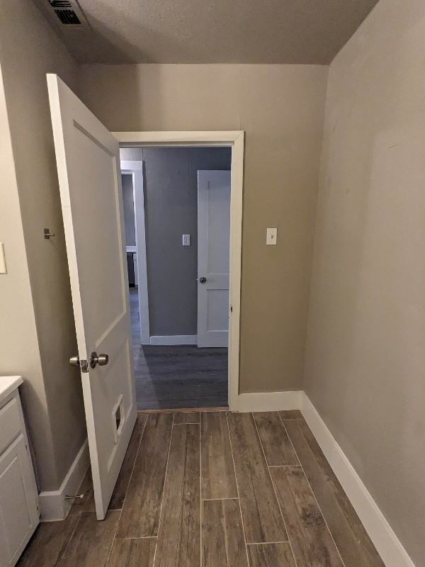 1022 W Morgan St - Photo 2 of 22