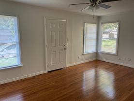 1118 Woodley St - Photo 1 of 1