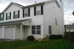 featured image of 2513 Stonybrook Dr