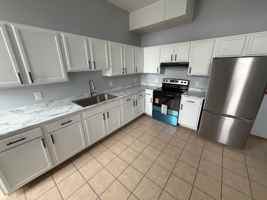 featured image of 205 Plum St #4