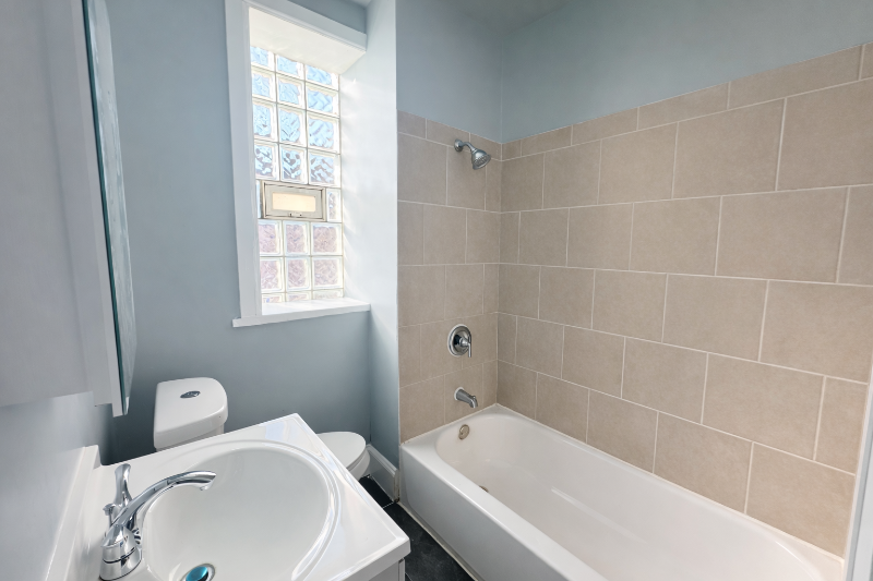 10921 S Wabash Ave 1st Fl #1 - Photo 5 of 13