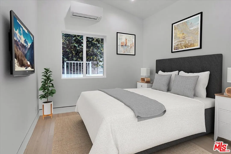 5561 1/2 El Canon Ave #A - Photo 3 of 20