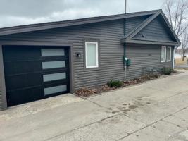 featured image of 7405 Lake Shore Dr