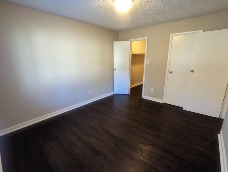 118 Garr Ln #E104 - Photo 4 of 10