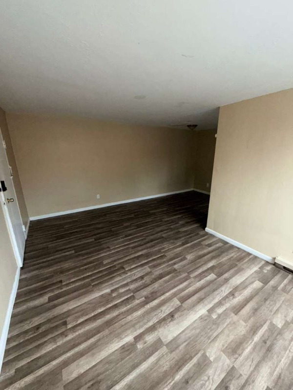 13955 Superior Rd #106 - Photo 3 of 12