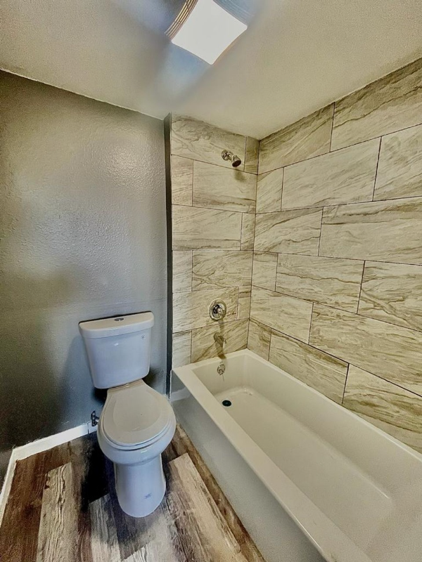 111 S Summit St #101 - Photo 6 of 16