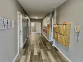 featured image of 111 S Summit St #202