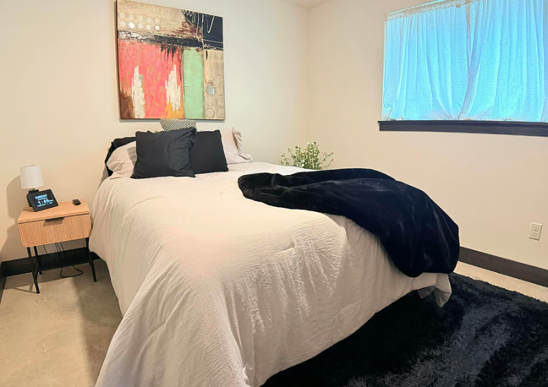 921 S Haley Ave - Photo 5 of 18