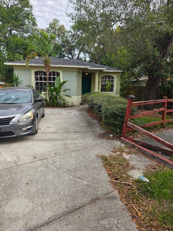 9713 Commerce St - Photo 3 of 7