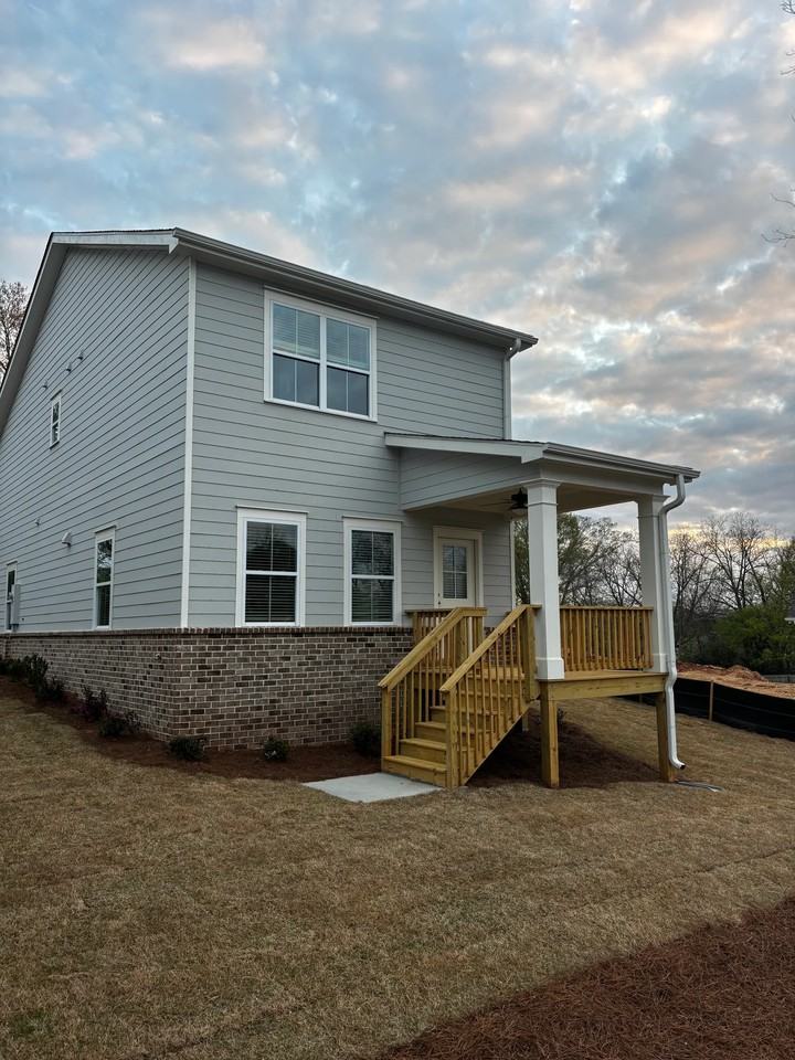 194 Summit Ave Se - Photo 6 of 6