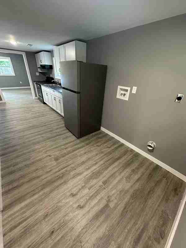 504 W Hackberry St #1 - Photo 5 of 6