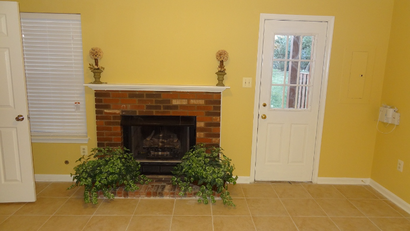 2427 Clover Field Cir - Photo 4 of 17